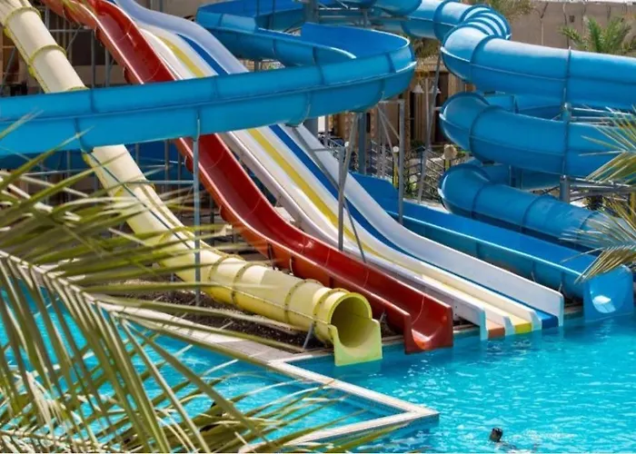 Hotel Lillyland Mirage Bay & Aqua Park 4*