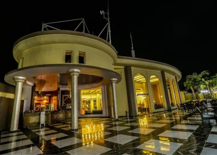Lillyland Mirage Bay & Aqua Park 4*