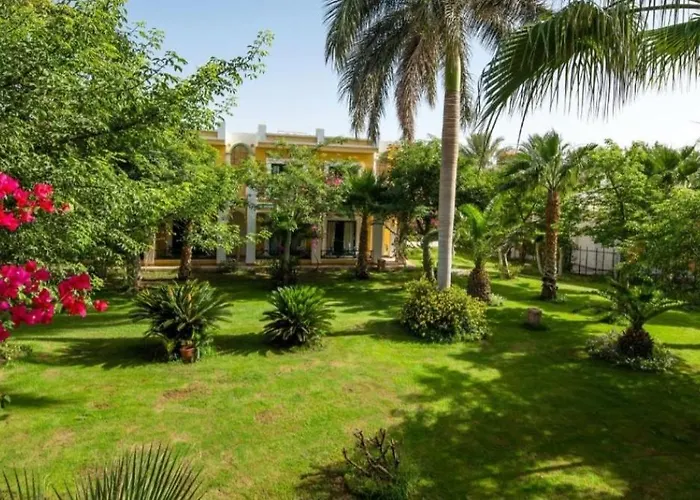 Hotel Lillyland Mirage Bay & Aqua Park 4*