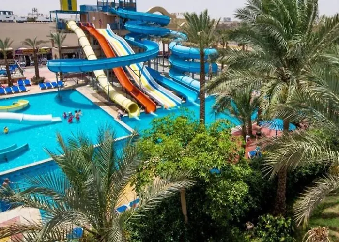 Lillyland Mirage Bay & Aqua Park Hotel
